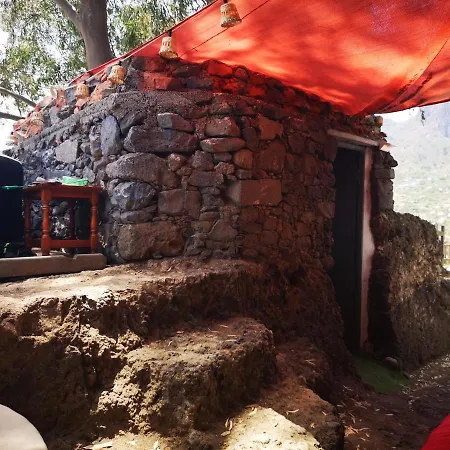 Zen Y Cueva Refugio Guest house Tenteniguada
