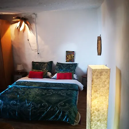 Guest house Zen Y Cueva Refugio