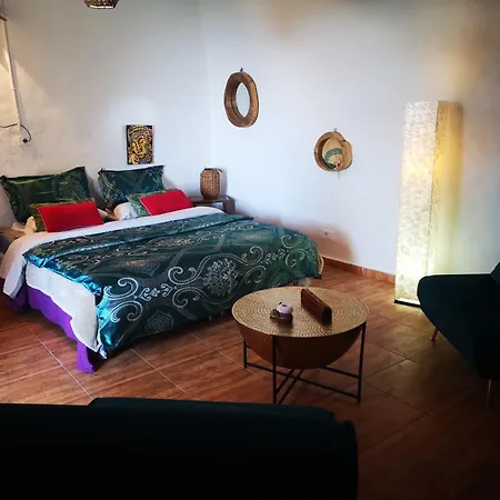 Zen Y Cueva Refugio Guest house Tenteniguada