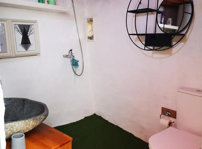 Zen Y Cueva Refugio 招待所